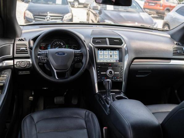 Ford Explorer V Рестайлинг 2 с пробегом 2018 года, цена 2 589 000 рублей, 201191 км, внедорожник, Автокод Объявления