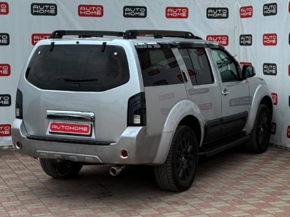 Nissan Pathfinder III Рестайлинг с пробегом 2011 года, цена 1 349 999 рублей, 260123 км, внедорожник, Автокод Объявления