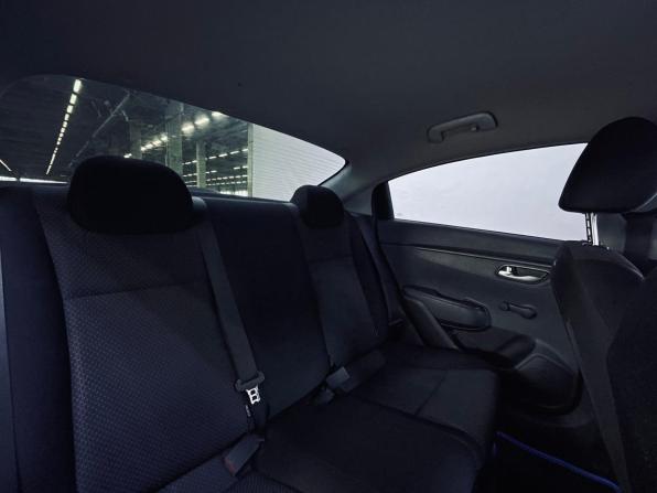 Kia Rio IV Рестайлинг с пробегом 2021 года, цена 1 590 000 рублей, 87812 км, седан, Автокод Объявления
