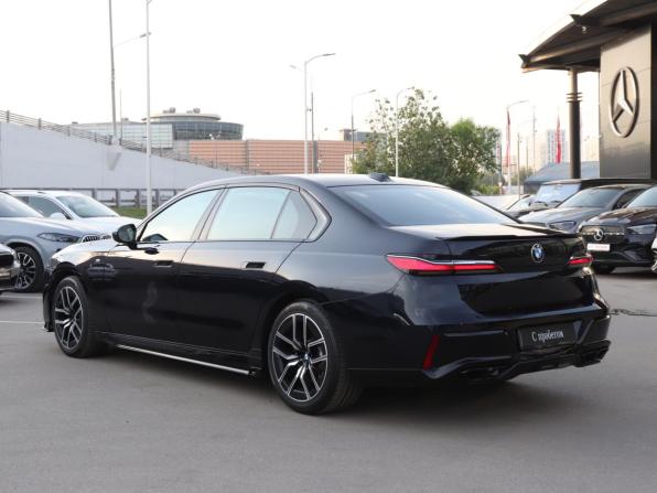 BMW 7 серии VII (G70) с пробегом 2022 года, цена 10 200 000 рублей, 72789 км, седан, Автокод Объявления