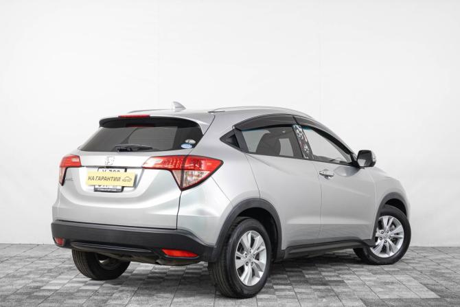 Honda Vezel I с пробегом 2015 года, цена 1 759 000 рублей, 69000 км, внедорожник, Автокод Объявления