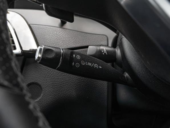 Mercedes-Benz C-Класс III (W204) Рестайлинг с пробегом 2012 года, цена 1 549 000 рублей, 68008 км, седан, Автокод Объявления