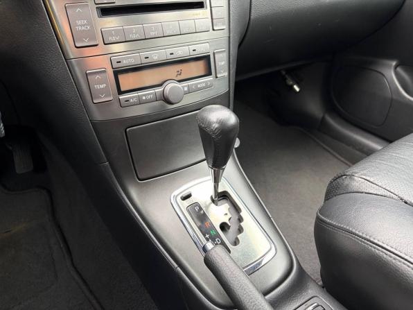 Toyota Avensis II с пробегом 2006 года, цена 595 000 рублей, 275000 км, седан, Автокод Объявления