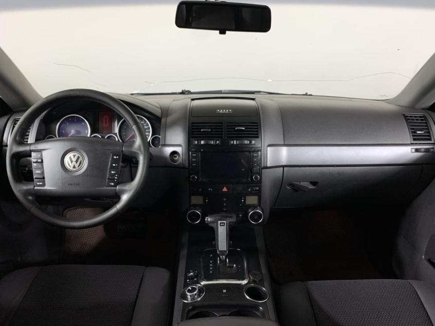 Volkswagen Touareg I Рестайлинг Москва  - изображение 12