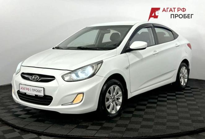 Hyundai Solaris I с пробегом 2013 года, цена 640 000 рублей, 202067 км, седан, Автокод Объявления