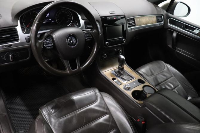 Volkswagen Touareg II с пробегом 2012 года, цена 2 015 000 рублей, 244758 км, внедорожник, Автокод Объявления