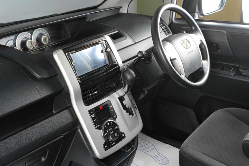 Toyota Noah II (R70) Тюмень  - изображение 11