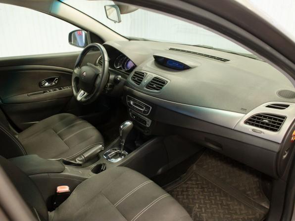 Renault Megane III Рестайлинг с пробегом 2013 года, цена 905 000 рублей, 159390 км, хэтчбек, Автокод Объявления