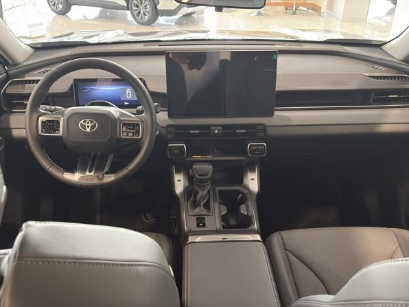 Toyota RAV4 VI (XA60) с пробегом 2026 года, цена 4 250 000 рублей, 15 км, внедорожник, Автокод Объявления