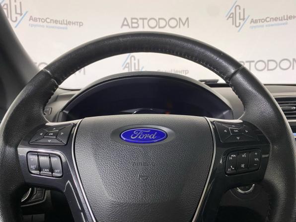 Ford Explorer V Рестайлинг с пробегом 2016 года, цена 2 669 000 рублей, 230000 км, внедорожник, Автокод Объявления