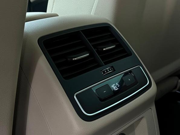 Audi A4 V (B9) с пробегом 2016 года, цена 1 557 300 рублей, 242896 км, седан, Автокод Объявления