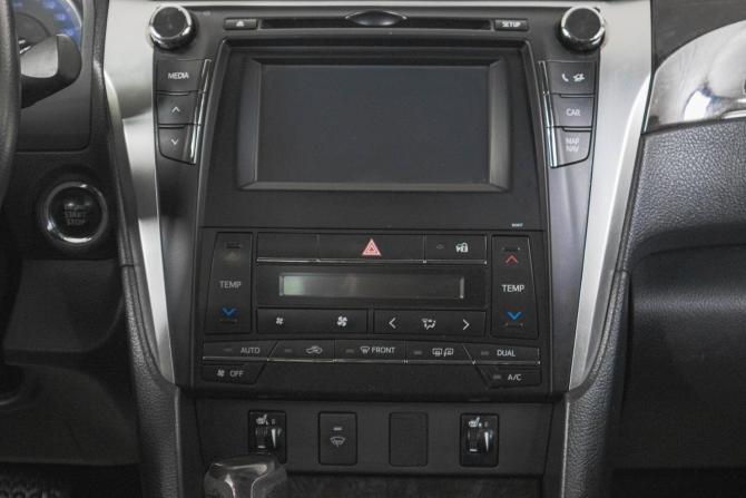 Toyota Camry VII (XV50) Рестайлинг с пробегом 2016 года, цена 1 899 000 рублей, 209920 км, седан, Автокод Объявления