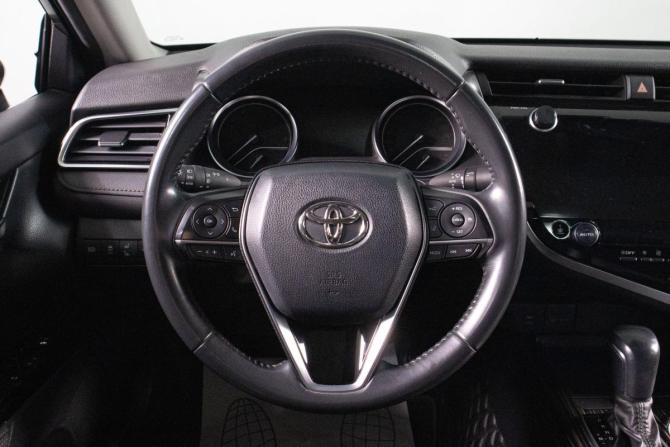 Toyota Camry VIII (XV70) Рестайлинг с пробегом 2021 года, цена 3 049 000 рублей, 80714 км, седан, Автокод Объявления