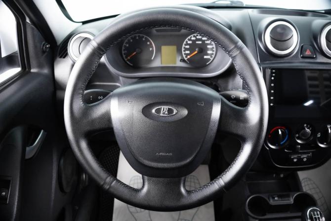 Lada (ВАЗ) Granta I с пробегом 2017 года, цена 569 000 рублей, 87125 км, лифтбек, Автокод Объявления