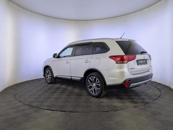 Mitsubishi Outlander III Рестайлинг 2 с пробегом 2016 года, цена 1 890 000 рублей, 93040 км, внедорожник, Автокод Объявления