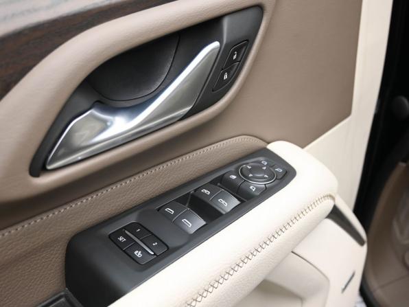 GMC Yukon V с пробегом 2022 года, цена 15 458 900 рублей, 12115 км, внедорожник, Автокод Объявления