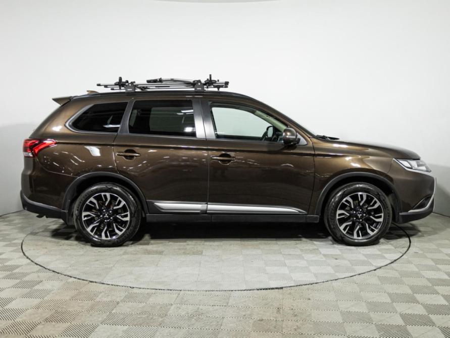 Mitsubishi Outlander III Рестайлинг 3 Санкт-Петербург  - изображение 4