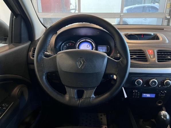 Renault Fluence I Рестайлинг с пробегом 2014 года, цена 650 000 рублей, 193241 км, седан, Автокод Объявления
