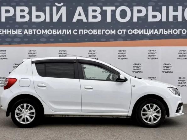 Renault Sandero II Рестайлинг с пробегом 2020 года, цена 890 000 рублей, 50004 км, хэтчбек, Автокод Объявления