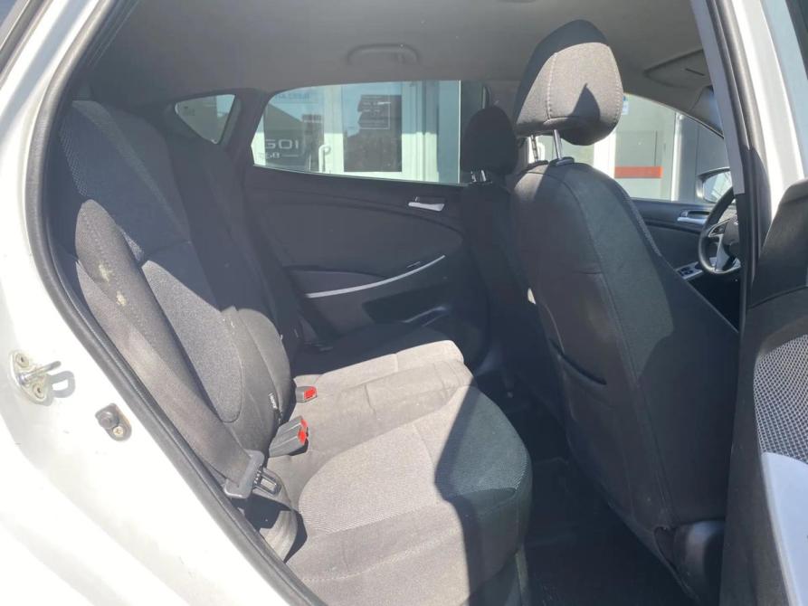 Hyundai Solaris I Краснодар  - изображение 12