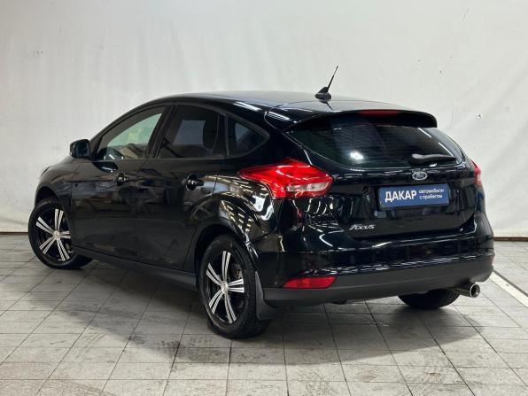 Ford Focus III Рестайлинг с пробегом 2017 года, цена 990 000 рублей, 125450 км, хэтчбек, Автокод Объявления