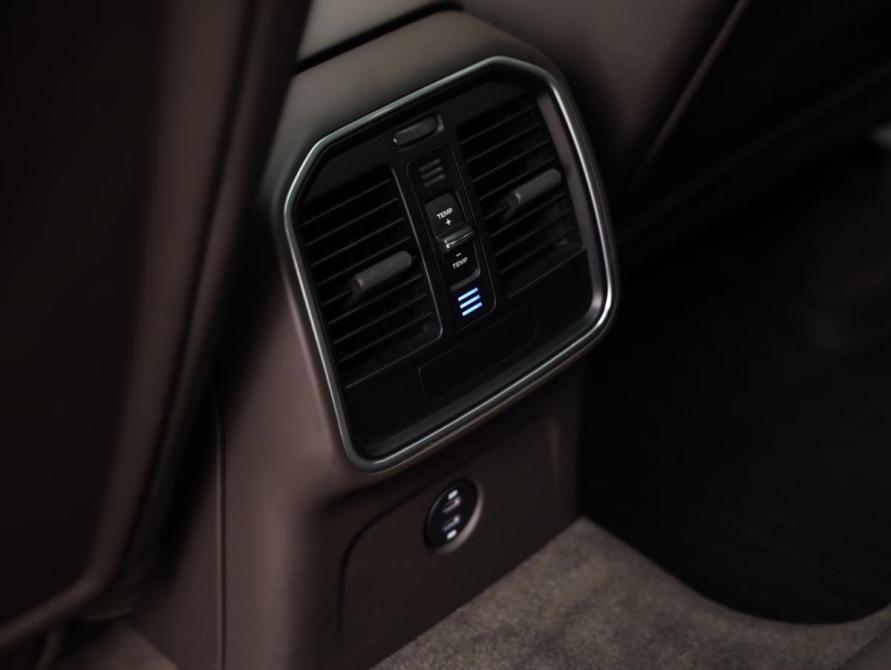 Porsche Macan I Рестайлинг Санкт-Петербург  - изображение 22