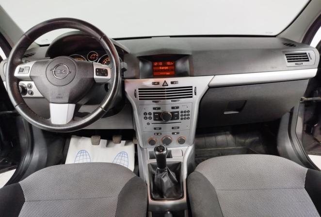 Opel Astra H Рестайлинг с пробегом 2012 года, цена 850 000 рублей, 150626 км, седан, Автокод Объявления