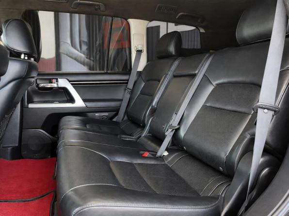 Toyota Land Cruiser 200 Series Рестайлинг 1 с пробегом 2012 года, цена 3 300 000 рублей, 213531 км, внедорожник, Автокод Объявления