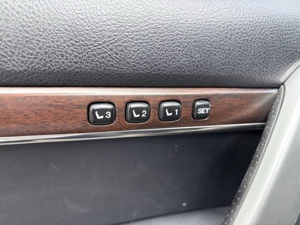 Toyota Land Cruiser 200 Series Рестайлинг 2 с пробегом 2016 года, цена 5 729 900 рублей, 78000 км, внедорожник, Автокод Объявления