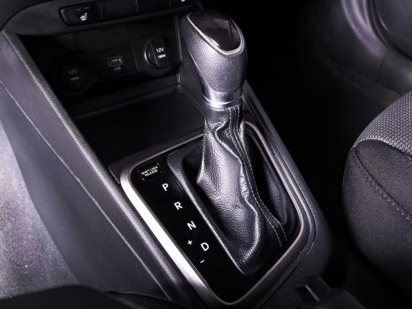 Hyundai Solaris II с пробегом 2019 года, цена 1 320 000 рублей, 97000 км, седан, Автокод Объявления