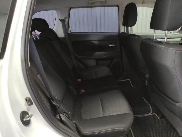 Mitsubishi Outlander III Рестайлинг 2 с пробегом 2017 года, цена 1 746 000 рублей, 137545 км, внедорожник, Автокод Объявления