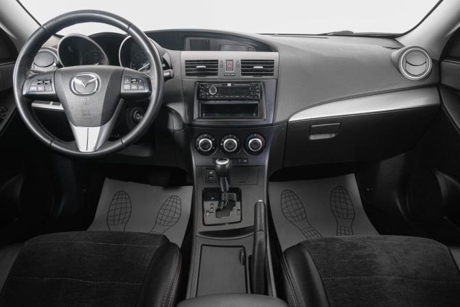 Mazda 3 II (BL) Рестайлинг с пробегом 2013 года, цена 959 000 рублей, 215000 км, седан, Автокод Объявления
