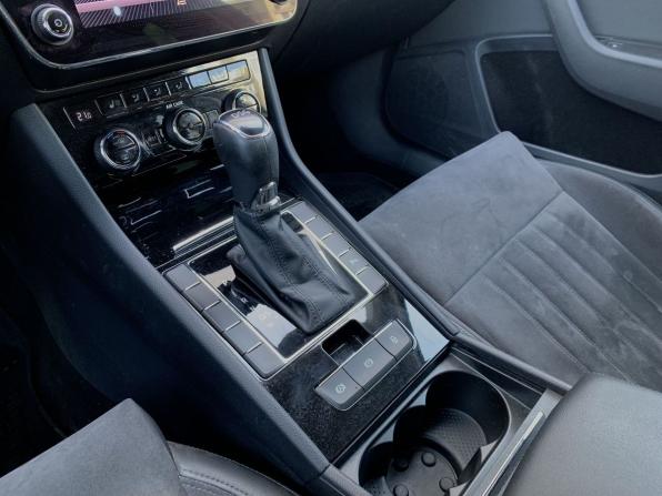 Skoda Superb III с пробегом 2017 года, цена 1 820 000 рублей, 145119 км, лифтбек, Автокод Объявления