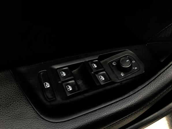 Volkswagen Passat B8 с пробегом 2019 года, цена 2 609 500 рублей, 80342 км, седан, Автокод Объявления