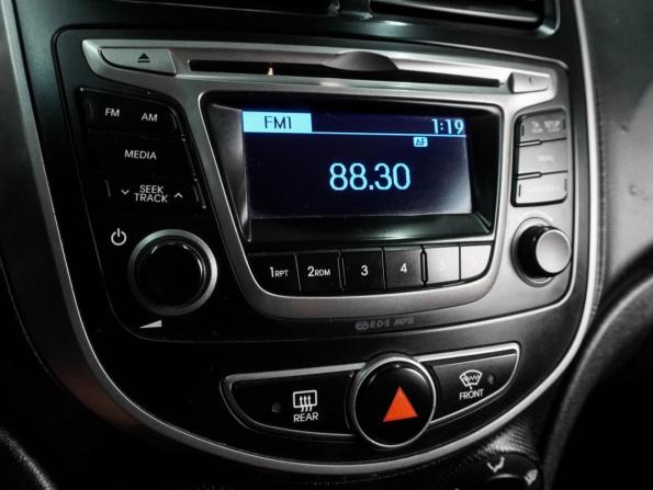 Hyundai Solaris I Рестайлинг с пробегом 2016 года, цена 1 010 000 рублей, 173258 км, седан, Автокод Объявления