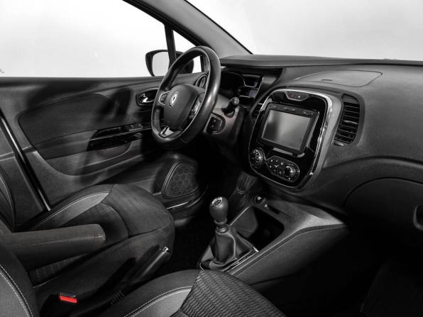 Renault Kaptur I с пробегом 2017 года, цена 1 110 000 рублей, 205011 км, внедорожник, Автокод Объявления