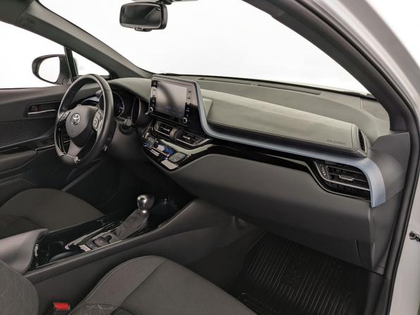 Toyota C-HR I Рестайлинг с пробегом 2021 года, цена 2 740 000 рублей, 54712 км, внедорожник, Автокод Объявления