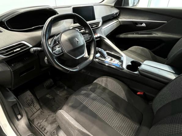 Peugeot 3008 II с пробегом 2019 года, цена 1 745 000 рублей, 122732 км, внедорожник, Автокод Объявления