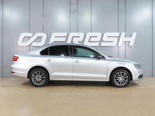 Volkswagen Jetta VI с пробегом 2013 года, цена 1 049 000 рублей, 213771 км, седан, Автокод Объявления