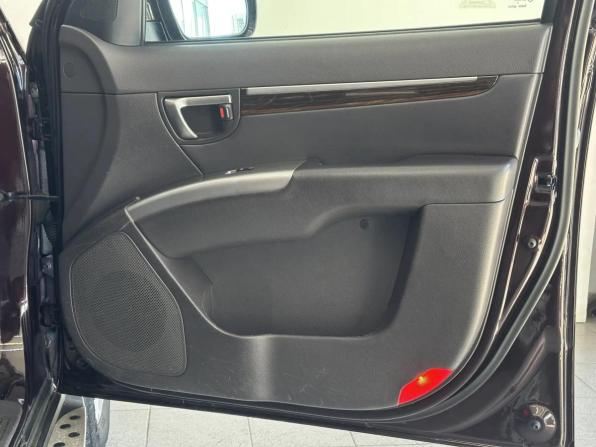 Hyundai Santa Fe II Рестайлинг с пробегом 2011 года, цена 1 290 000 рублей, 271080 км, внедорожник, Автокод Объявления
