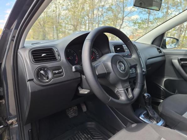 Volkswagen Polo V с пробегом 2014 года, цена 790 000 рублей, 127861 км, седан, Автокод Объявления