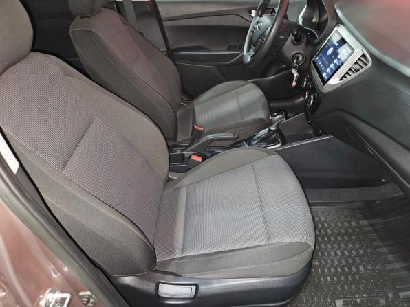 Hyundai Solaris II Рестайлинг с пробегом 2021 года, цена 1 595 000 рублей, 75315 км, седан, Автокод Объявления