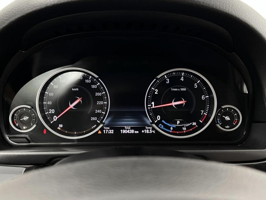 BMW 5 серии VI (F10/F11/F07) Рестайлинг Казань  - изображение 12