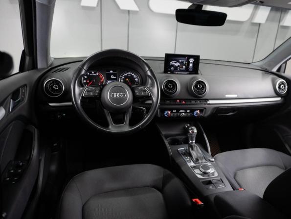 Audi A3 III (8V) Рестайлинг с пробегом 2019 года, цена 1 999 000 рублей, 96923 км, седан, Автокод Объявления