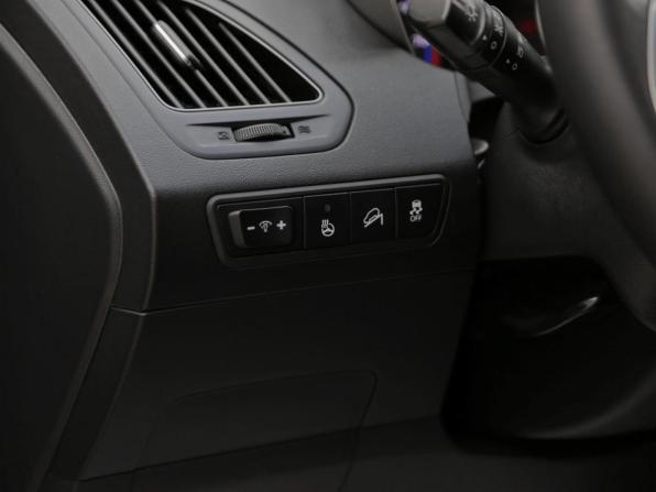 Hyundai ix35 I Рестайлинг с пробегом 2014 года, цена 849 000 рублей, 128068 км, внедорожник, Автокод Объявления