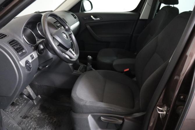 Skoda Yeti I Рестайлинг с пробегом 2016 года, цена 1 249 000 рублей, 111000 км, внедорожник, Автокод Объявления