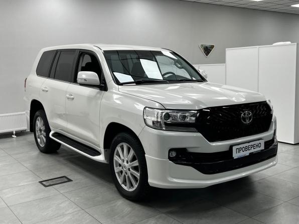 Toyota Land Cruiser 200 Series Рестайлинг 2 с пробегом 2018 года, цена 5 880 000 рублей, 190000 км, внедорожник, Автокод Объявления