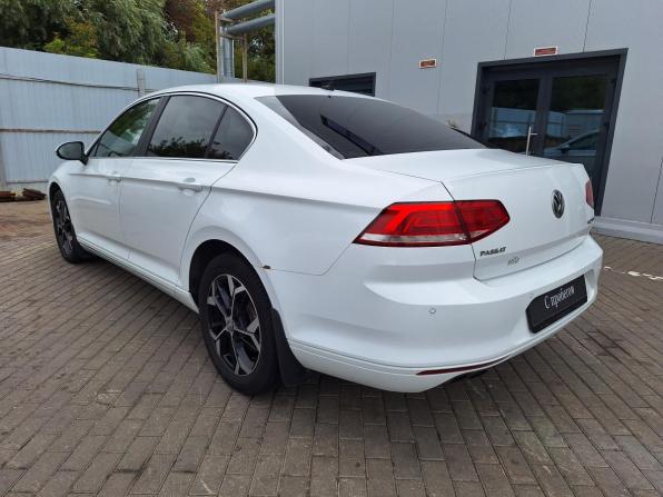Volkswagen Passat B8 с пробегом 2017 года, цена 1 770 000 рублей, 193613 км, седан, Автокод Объявления