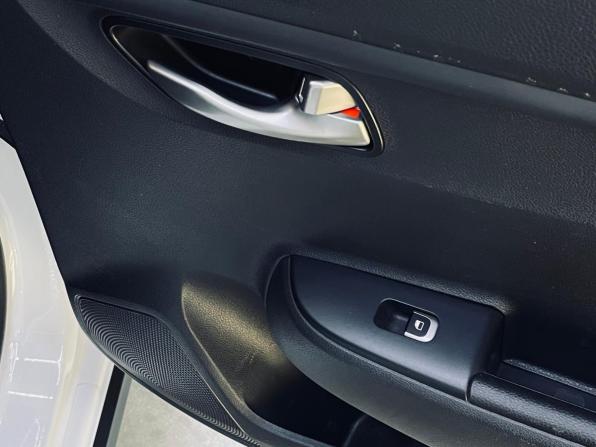 Kia Rio IV Рестайлинг с пробегом 2020 года, цена 1 490 000 рублей, 38939 км, хэтчбек, Автокод Объявления