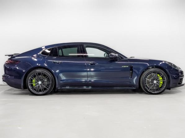 Porsche Panamera II с пробегом 2017 года, цена 5 990 000 рублей, 109000 км, лифтбек, Автокод Объявления